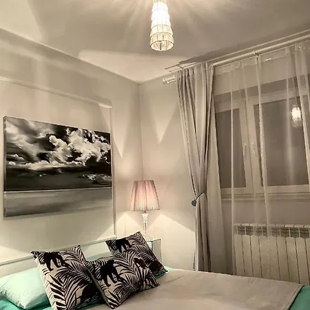 アパート Dream Boutique 42m2 In The Heart Of Cracow Old Town